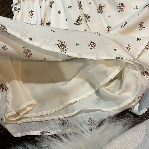 floral romper - Picture 4 of 4